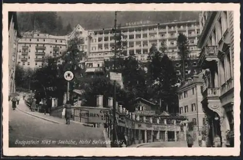 AK Badgastein, Strassenpartie mit Hotel Bellevue