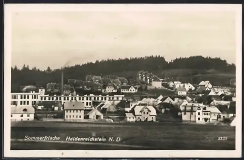 AK Heidenreichstein /N. D., Teilansicht mit Bäumen