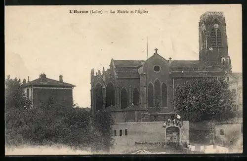 AK L`Horme /Loire, La Mairie et l`Église