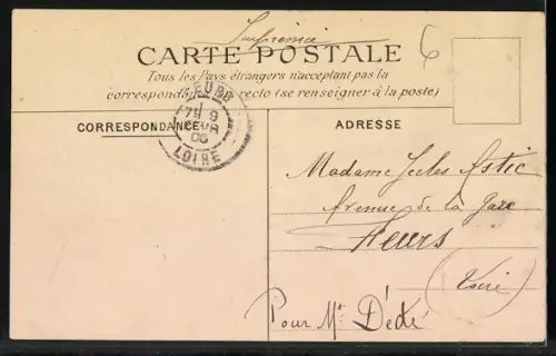 AK Néronde /Loire, Vue générale du village et des collines environnantes