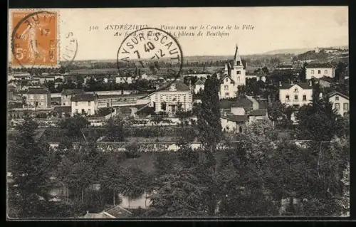 AK Andrezieux, Panorama sur le Centre de la Ville, au fond Château de Bouthéon