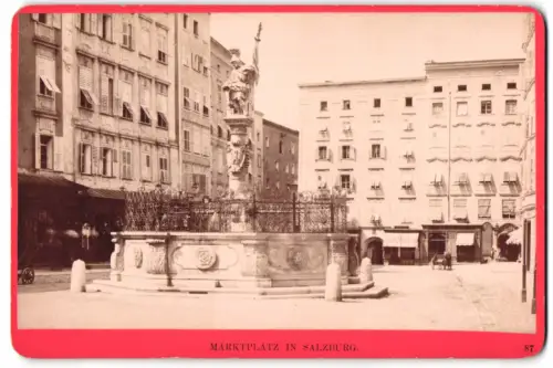 Fotografie Würthle & Spinnhirn, Salzburg, Schwarzstrasse 7, Ansicht Salzburg, Marktplatz mit Brunnen