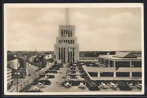 AK Berlin-Neukölln, Karstadt am Hermannplatz, Dachgarten