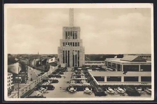 AK Berlin-Neukölln, Karstadt am Hermannplatz, Dachgarten