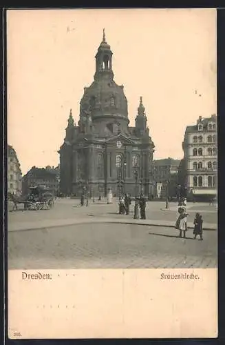 AK Dresden, Frauenkirche mit Strassenpartie