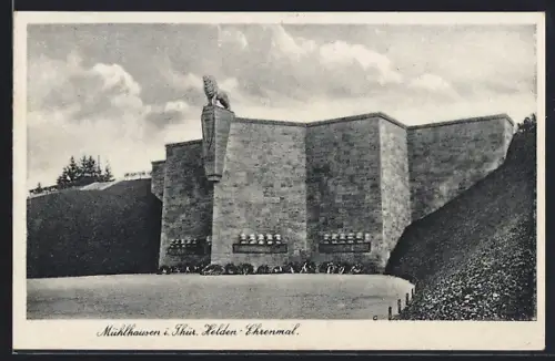 AK Mühlhausen i. Thür., Blick auf das Helden-Ehrenmal