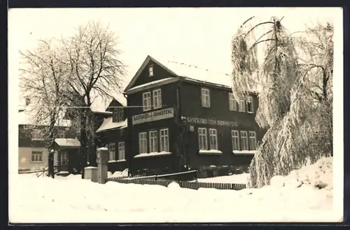 AK Schmiedefeld /Rstg., Gasthaus zum Rennsteig im Schnee