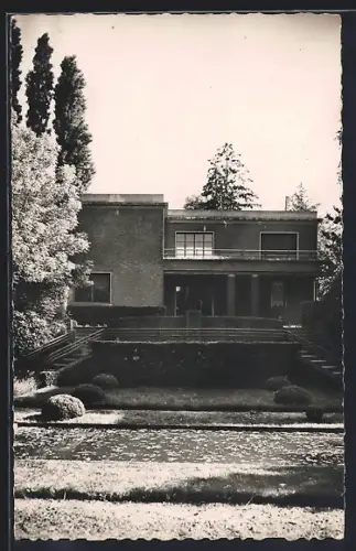 AK Nice, Villa moderne avec jardin élégant