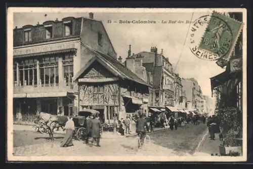 AK Bois-Colombes, La Rue des Bourguignons animée et commerces