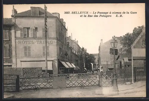 AK Bellevue, Le Passage à niveau de la Gare et la Rue des Potagers