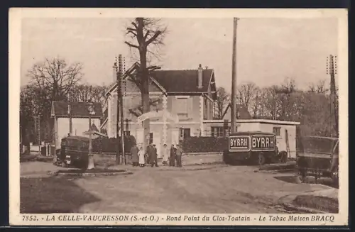AK La Celle-Vaucresson /S.-et-O., Rond Point du Clos-Toutain, Le Tabac Maison Bracq