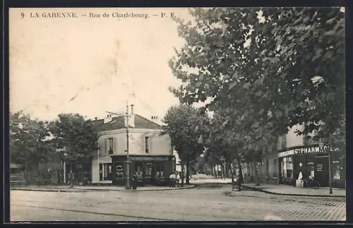 AK La Garenne, Rue de Charlebourg avec pharmacie et arbres en bordure de rue