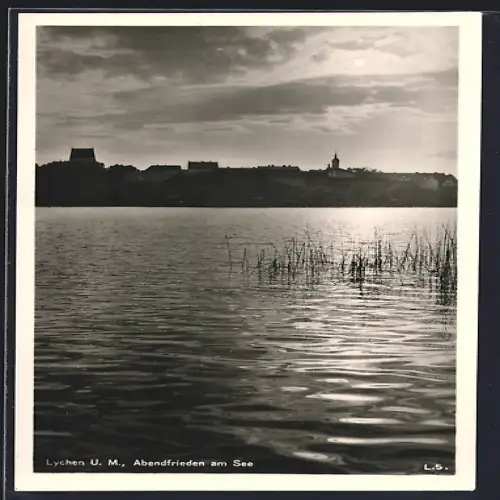 AK Lychen /U. M., Blick auf den See am Abend