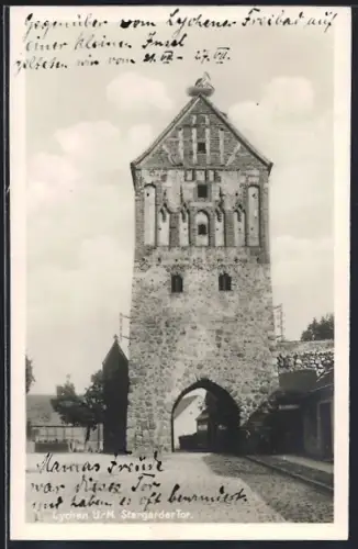 AK Lychen, Störche auf dem Stargarder Tor