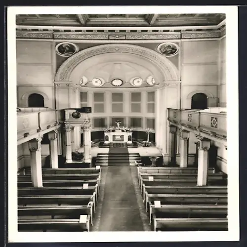 AK Berlin-Wannsee, Nikolskoe, Ausflüglerkirche St. Peter und Paul, Erbaut 1834-37, Innenansicht