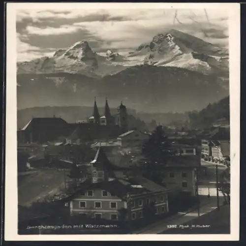 AK Berchtesgaden, Strassenpartie mit Watzmann