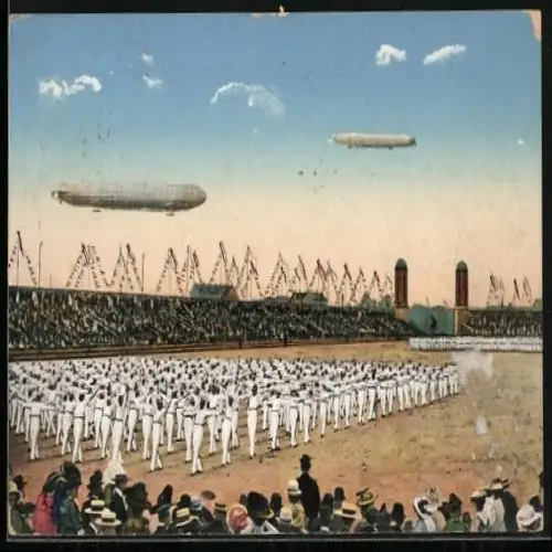 AK Zeppeline fliegen über den Turnplatz 1913 während einer Parade