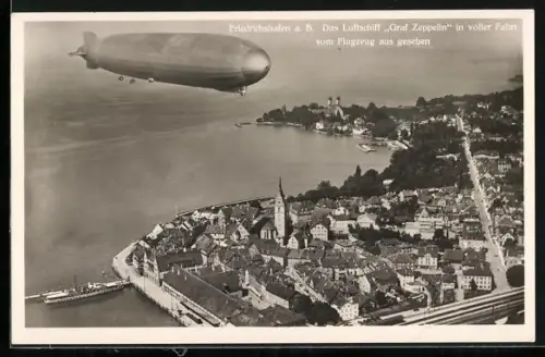 AK Friedrichshafen, Das Luftschiff Graf Zeppelin in voller Fahrt vom Flugzeug aus gesehen
