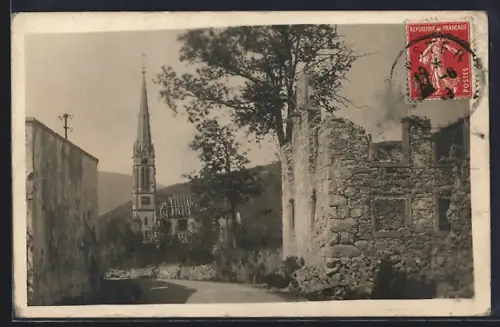 AK Metzeral /Haut-Rhin, Église et ruines d`un bâtiment en pierre