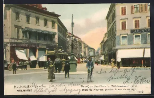 AK Mulhouse, Place du Nouveau quartier & rue du sauvage avec cyclistes et passants
