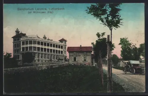 AK Lutterbach, Sanatorium Lalance bei Mülhausen mit Auto auf der Landstrasse
