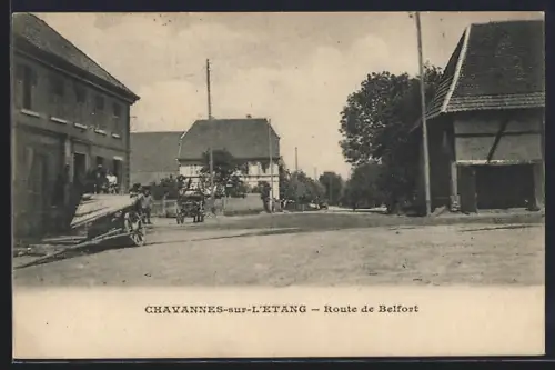 AK Chavannes-sur-l`Étang, Route de Belfort avec charrette et bâtiments ruraux