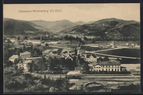 AK Hüsseren-Wesserling /O.-Els., Vue panoramique du village et des montagnes environnantes