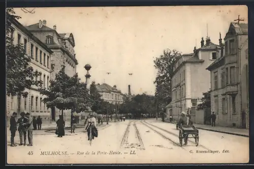 AK Mulhouse, Rue de la Porte-Haute avec passants et calèche