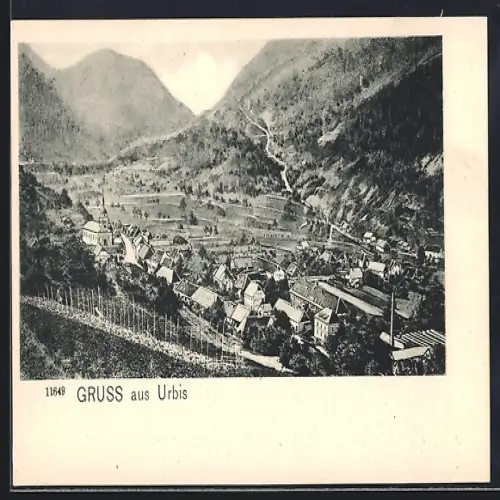 AK Urbes, Vue panoramique du village et des montagnes environnantes