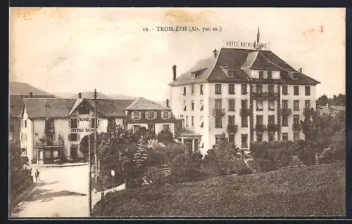 AK Trois-Épis, Hôtel Notre Dame et vue du village