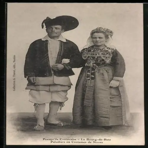 AK Le Bourg-de-Batz, Presqu`iîle Croisicaise, Paludiers en Costumes de Noces, Hochzeitspaar