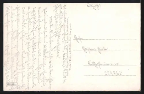 AK Weida / Thür., Zeppelin Luftschiff über der Stadt