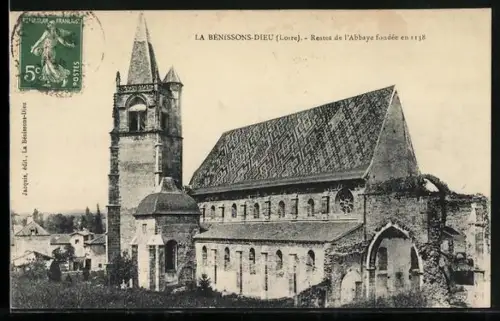 AK La Bénissons-Dieu /Loire, Restes de l`Abbaye fondée en 1138