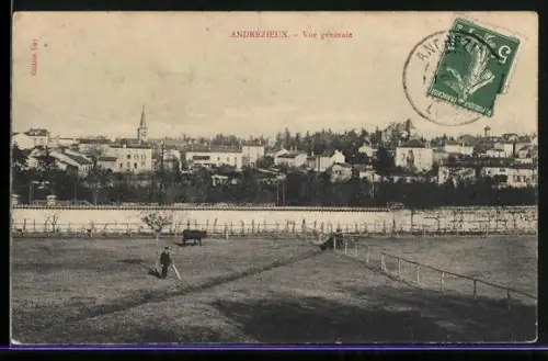 AK Andrézieux, Vue générale du village avec prairie au premier plan