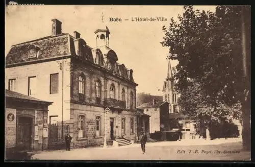AK Boën, L`Hôtel-de-Ville et l`église en arrière-plan