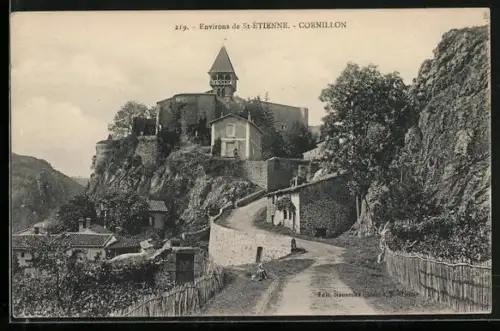 AK Cornillon, Vue pittoresque de l`église perchée sur la colline avec chemin sinueux