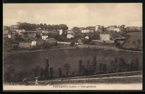 AK Fontanès /Loire, Vue générale du village et des champs environnants