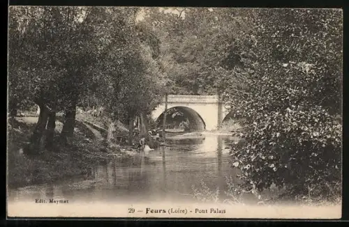 AK Feurs /Loire, Pont Palas et rivière entourée d`arbres