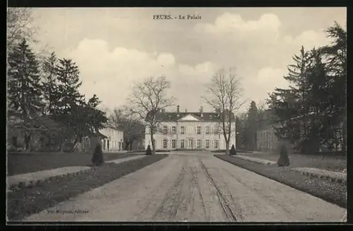 AK Feurs, Le Palais et son allée majestueuse