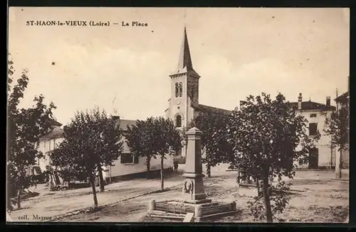 AK St-Haon-le-Vieux /Loire, La Place avec église et monument