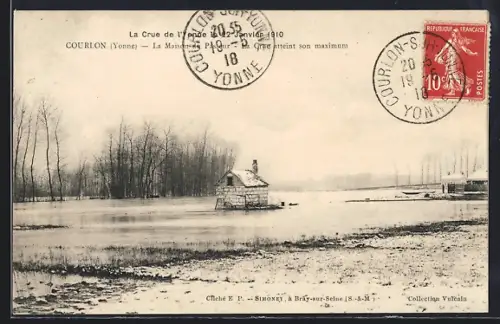 AK Courlon /Yonne, La Maison du Passeur lors de la crue de janvier 1910 atteignant son maximum