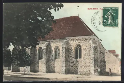 AK Beaumont /Yonne, Église en pierre avec arbres autour