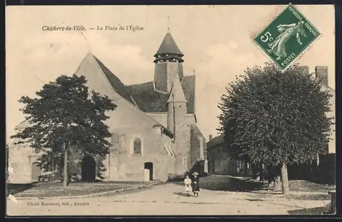 AK Chichery-la-Ville, La Place de l`Église