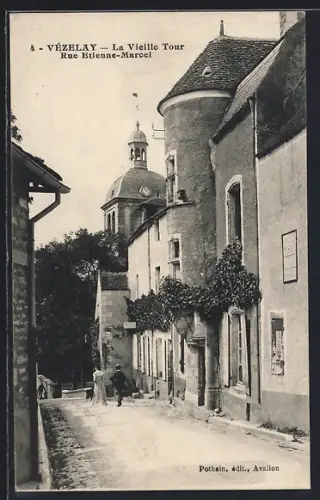 AK Vézelay, La Vieille Tour Rue Étienne-Marcel