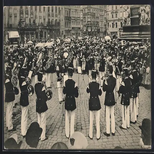 AK Dresden-A., Platzmusik auf dem Altmarkt ausgeführt von den 13 Jägern