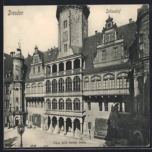 AK Dresden, Schlosshof