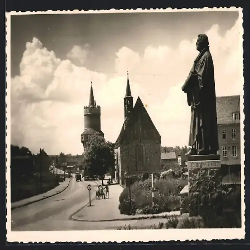AK Prenzlau /Uckermark, Marienkirche, Pulverturm, Lutherdenkmal