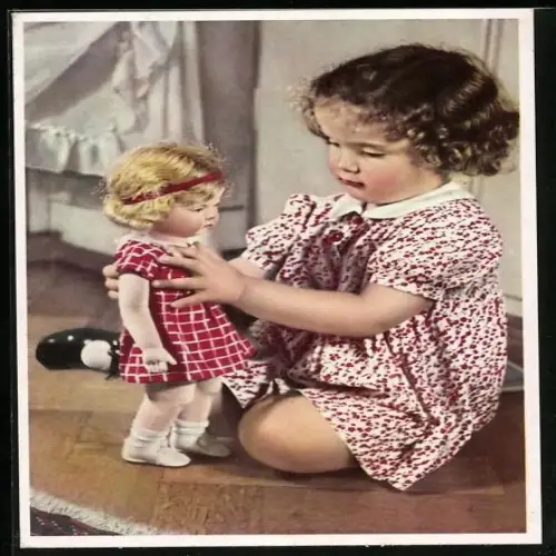 AK Mädchen spielt mit einer Käthe Kruse-Puppe