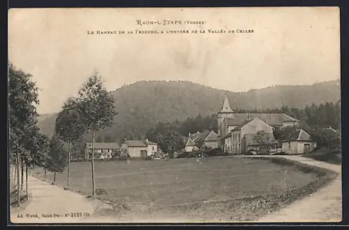 AK Raon-l`Étape, Le Hameau de la Trouche, à l`entrée de la Vallée de Celles