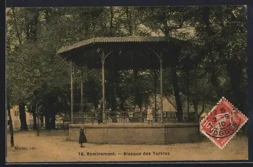 AK Remiremont, Kiosque des Terires dans un parc verdoyant